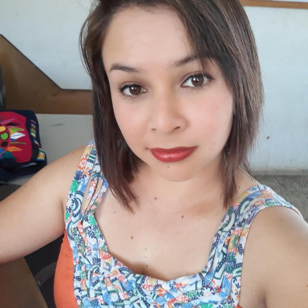 14P De rojo y tetotas