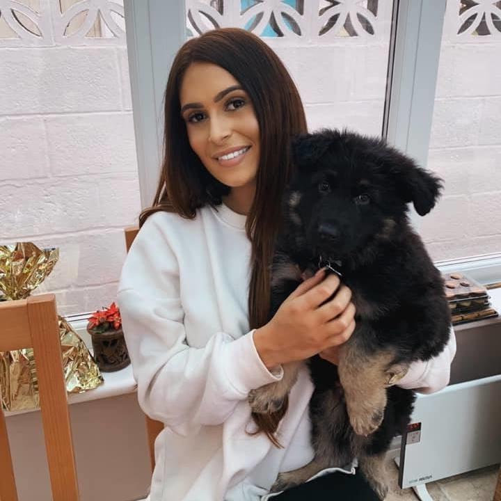 25P Beautiful Brunette Dani 2 for cum and comments
