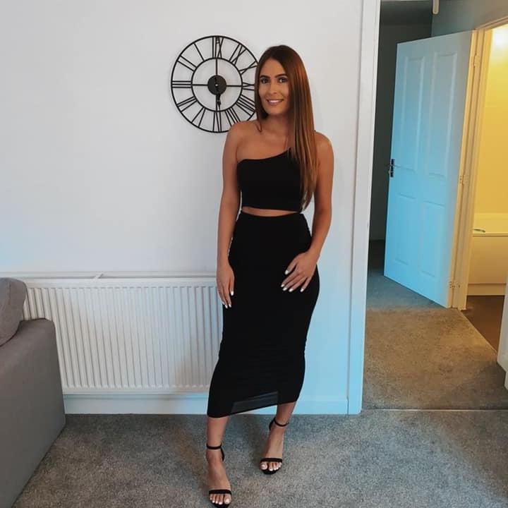 25P Beautiful Brunette Dani 2 for cum and comments