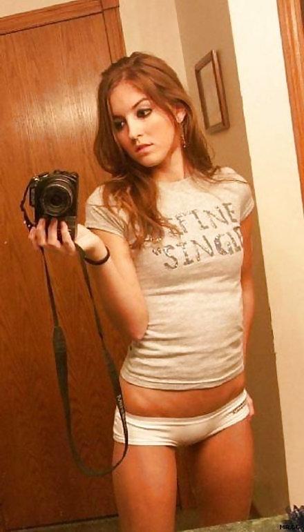 25P Hot Selfshot Babes