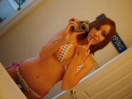 25P Hot Selfshot Babes