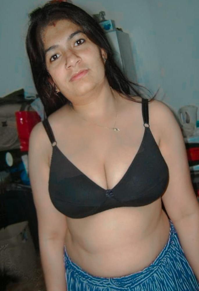 25P Rajni ladhuka bhabhi big boobs