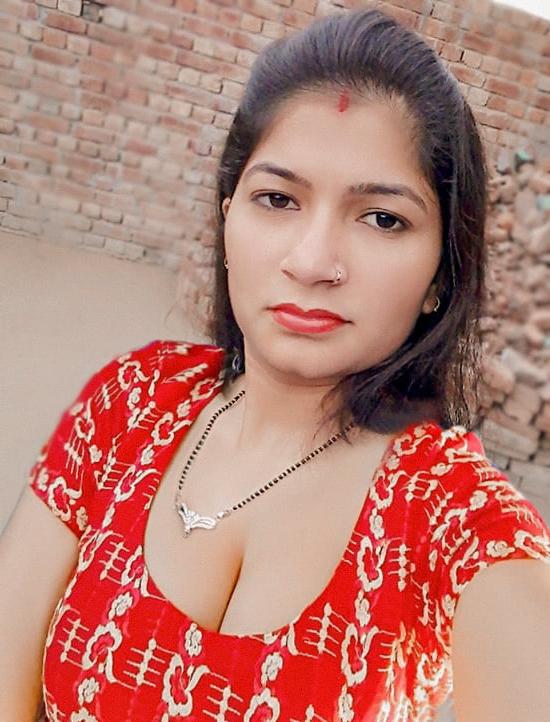 25P Rajni ladhuka bhabhi big boobs