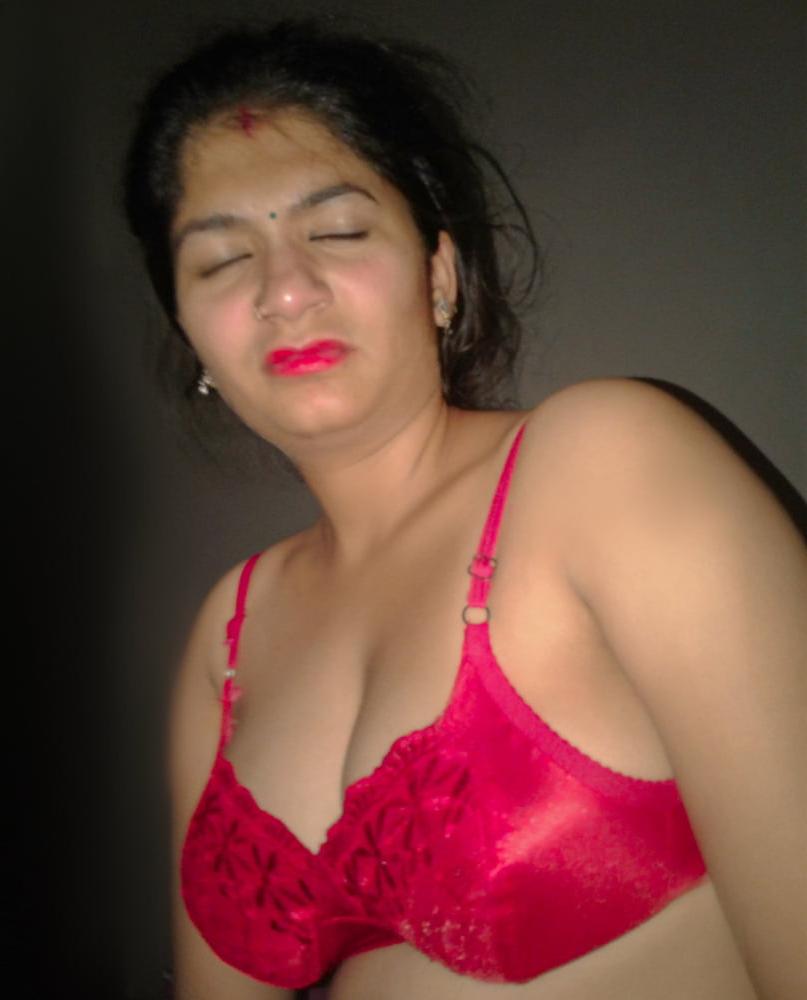 25P Rajni ladhuka bhabhi big boobs