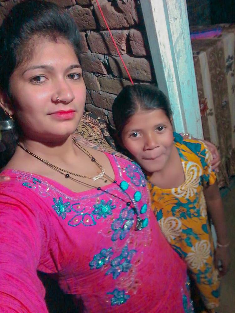 25P Rajni ladhuka bhabhi big boobs