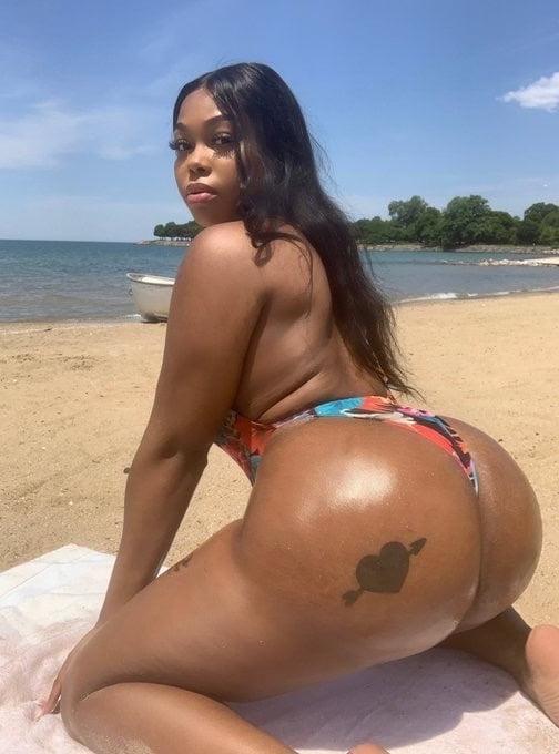 16P Donkey Booty
