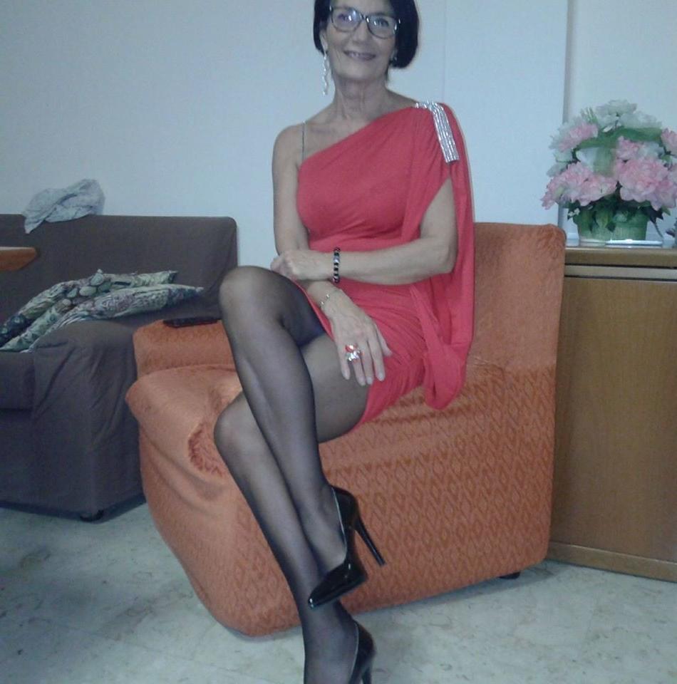 25P old mom slut