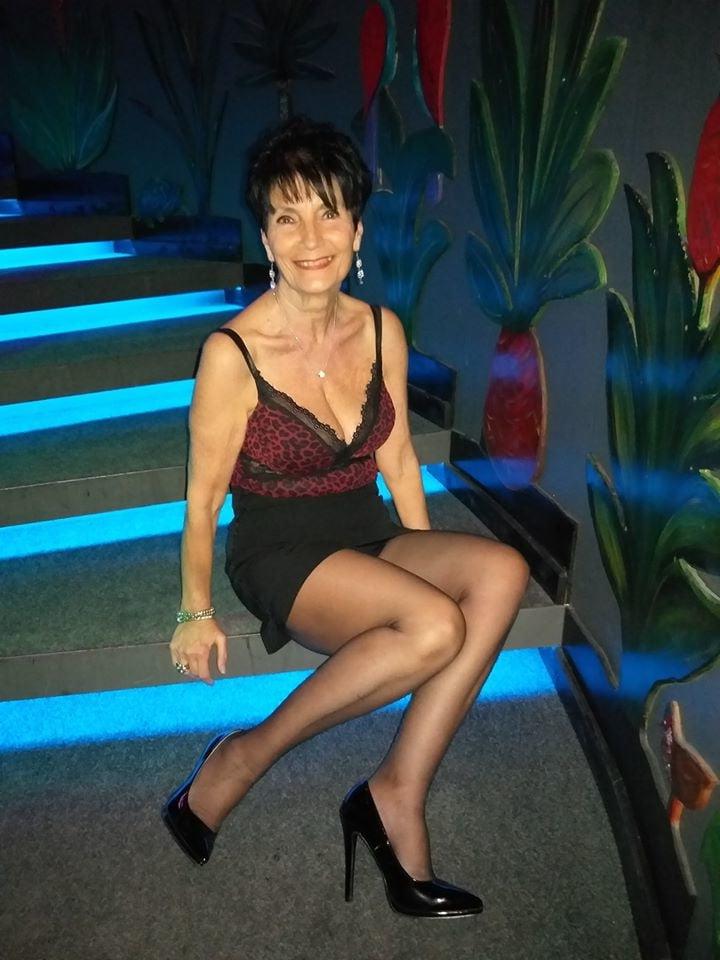 25P old mom slut