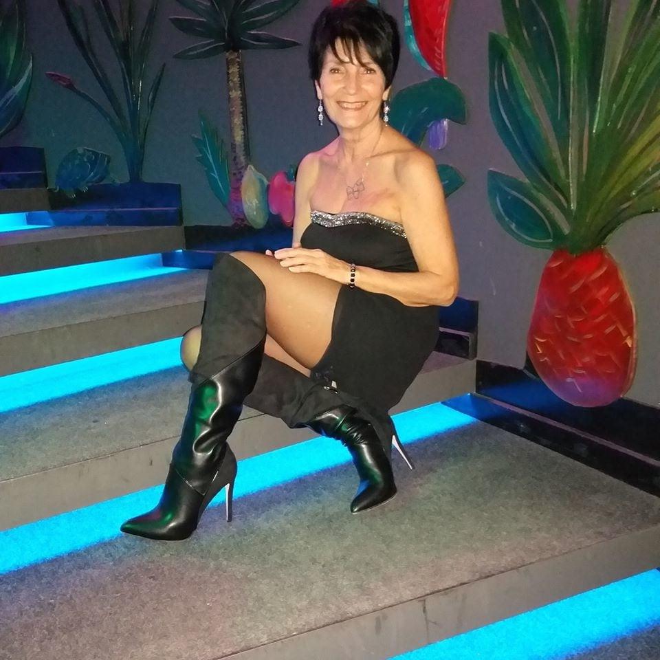 25P old mom slut