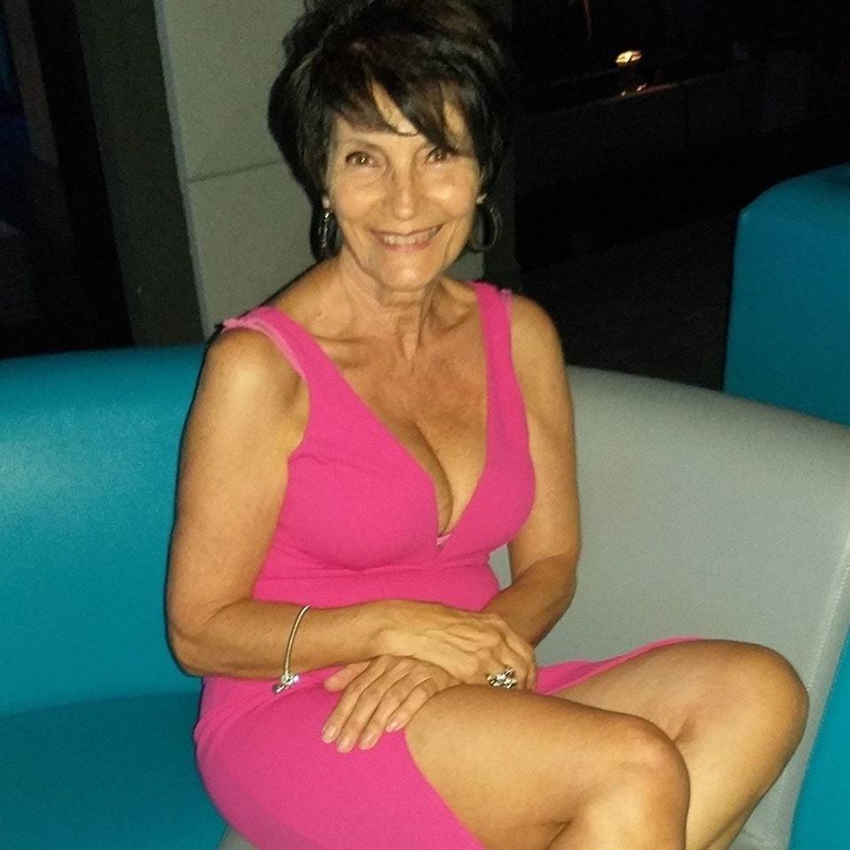 25P old mom slut