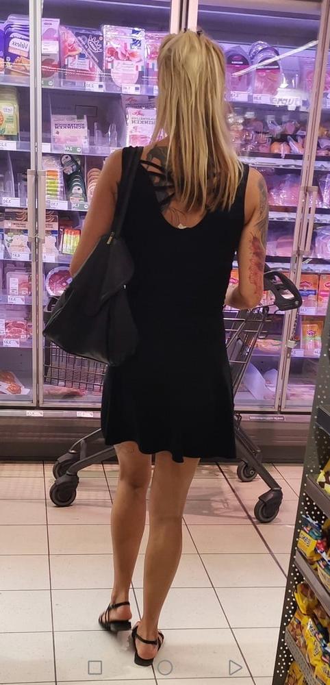 19P Girls, feet, legs, short dress, shopping, spy