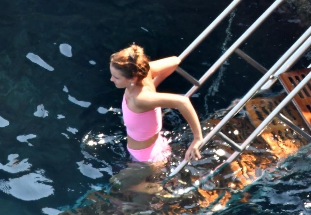 25P Cum to Emma Watson 03