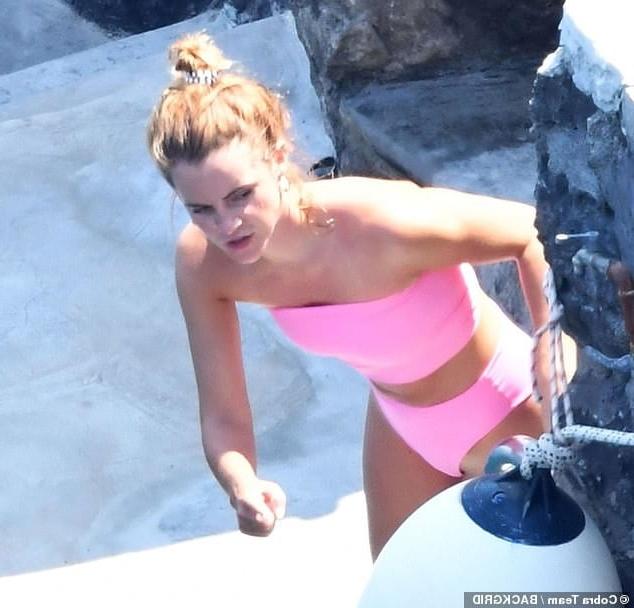25P Cum to Emma Watson 03