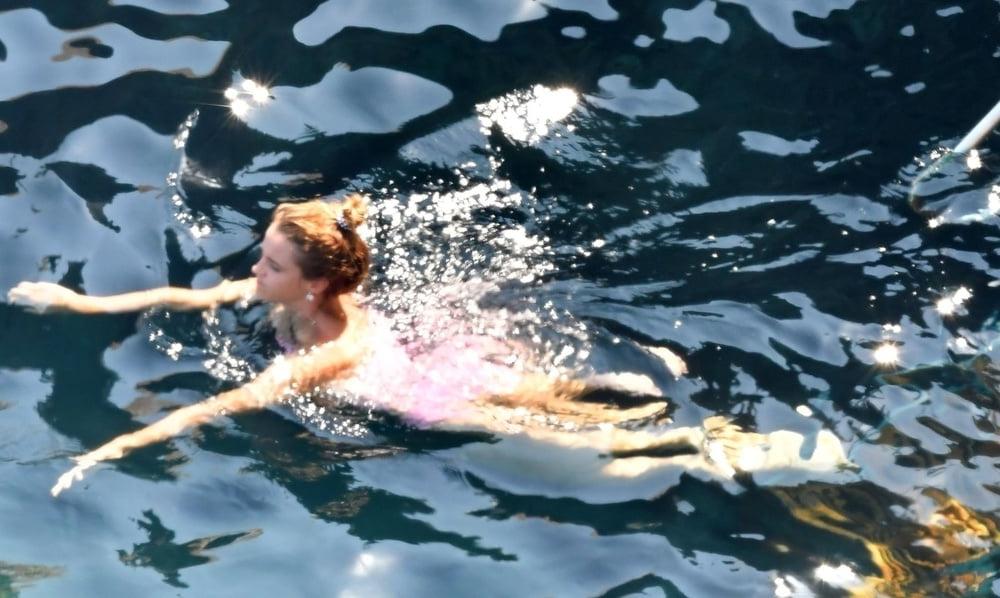 25P Cum to Emma Watson 03
