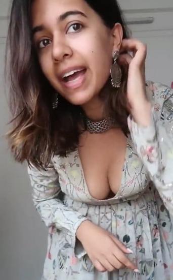 14P Instagrammer Sejal Big Boobs Downblouse Nipple