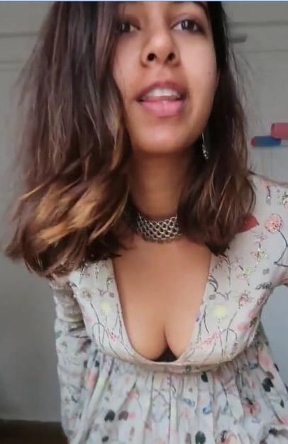 14P Instagrammer Sejal Big Boobs Downblouse Nipple