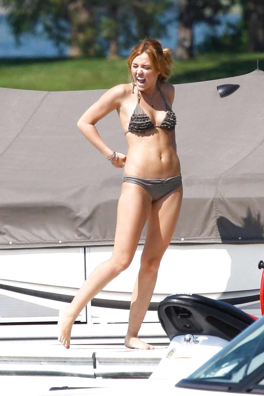 25P Miley Cyrus mega collection 3