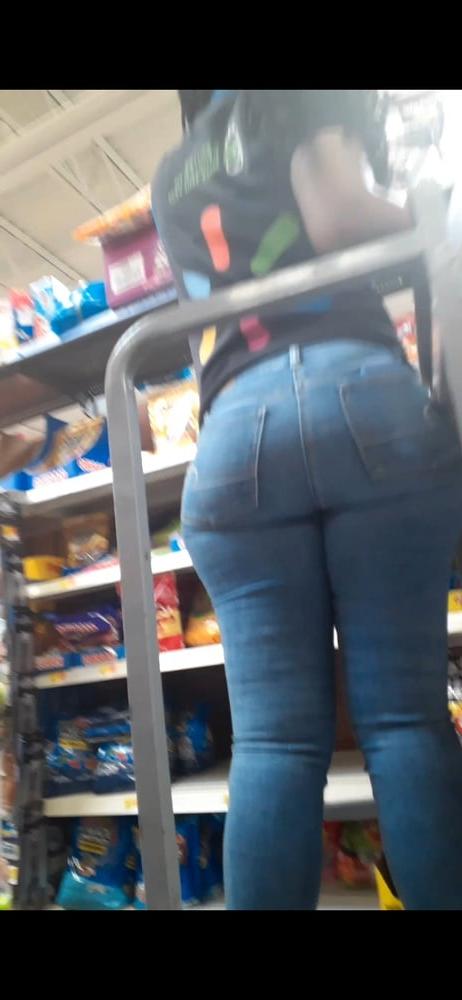 15P Cum all over that big ass!!!