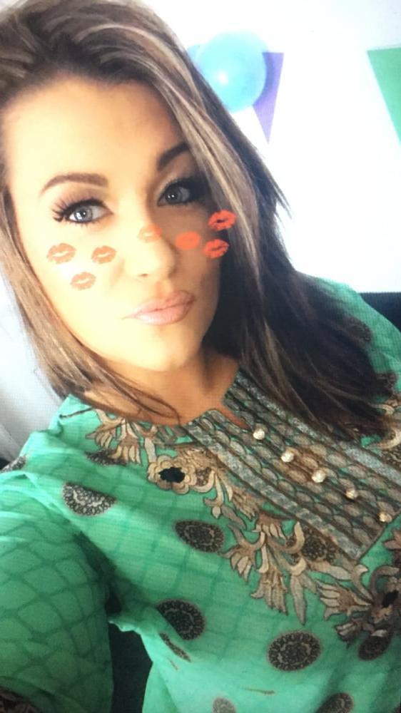 10P My desi Aunty cum an comment plz