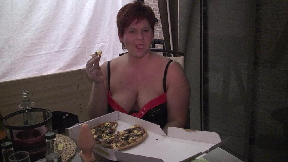 21P "I eat pizza "