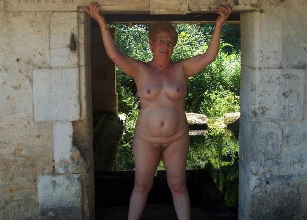 25P Mature Wives 190
