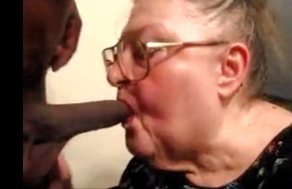 25P grannies getting facials