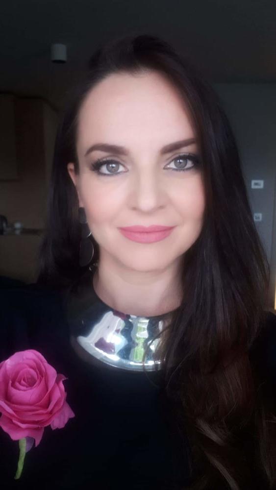 25P Which face would you cum on?