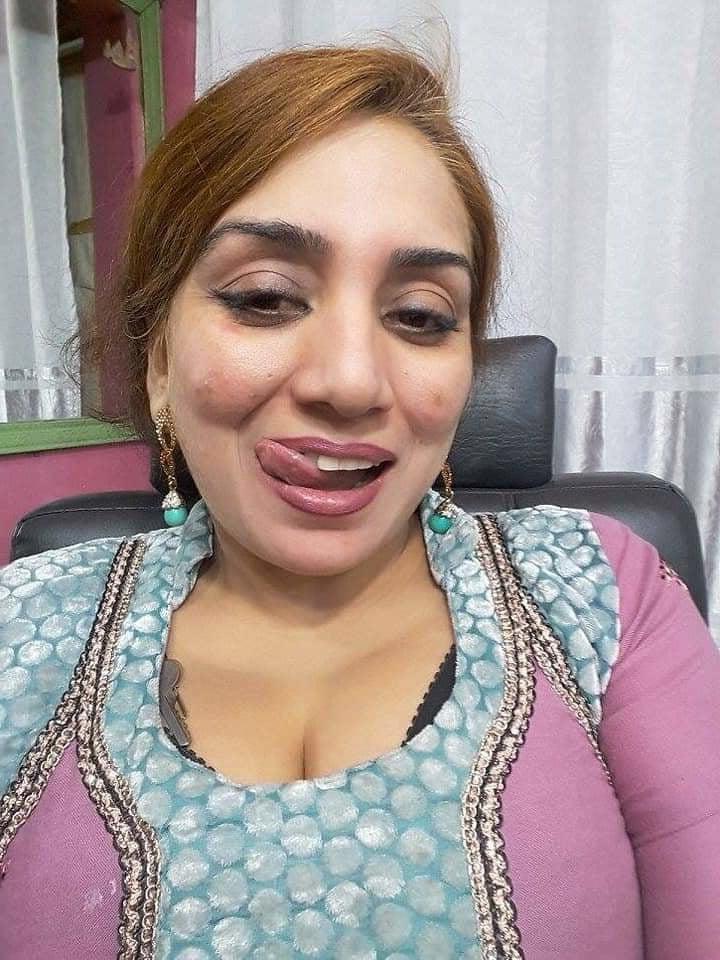 25P Boobs (Big) (Indian)