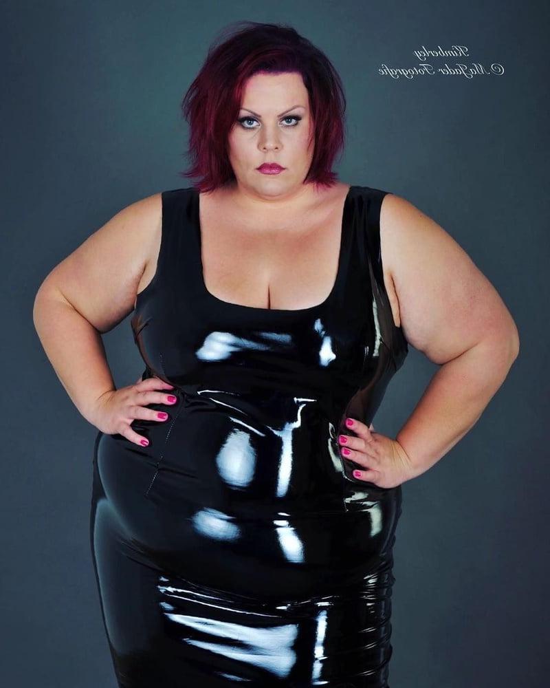 25P Who's face would you cum on?