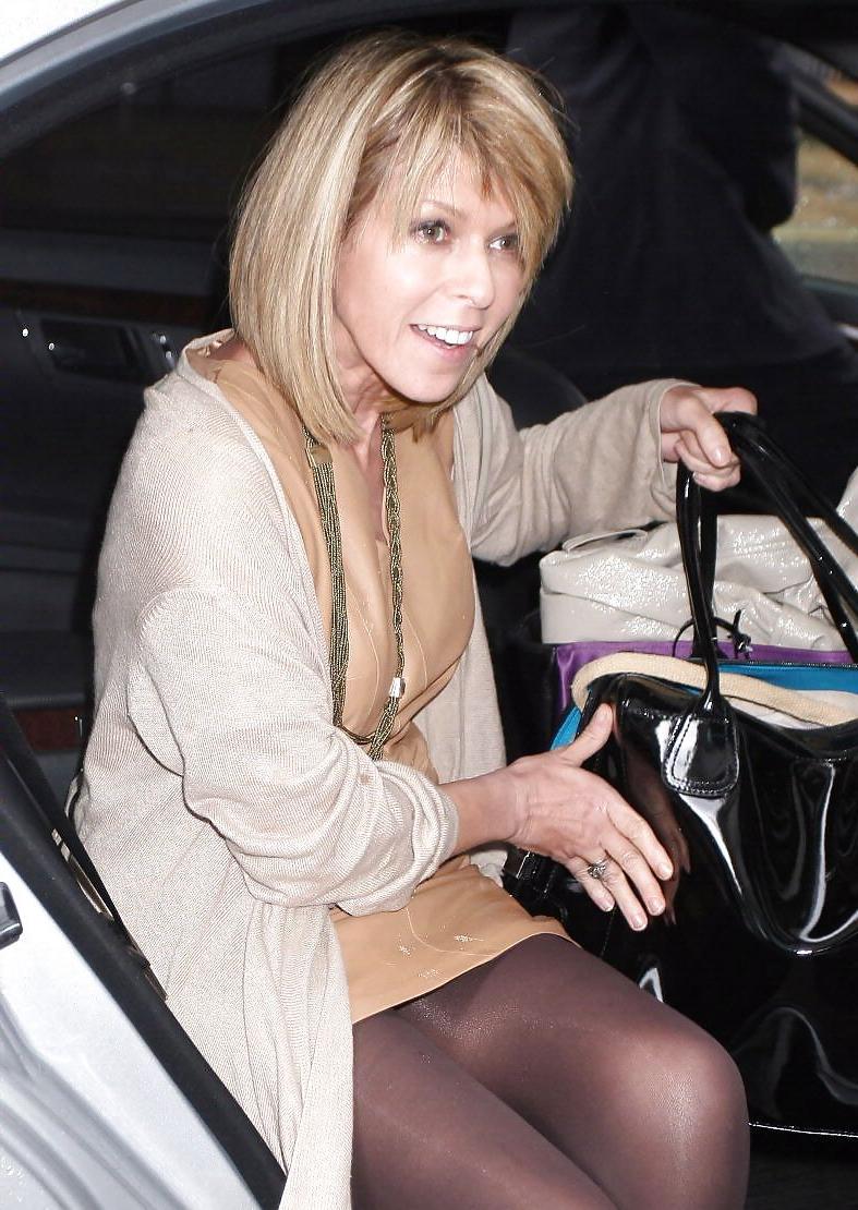 25P Celebrities wearing pantyhose #4