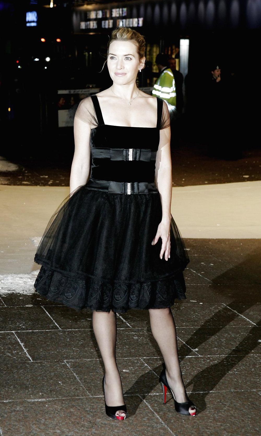 25P Celebrities wearing pantyhose #4