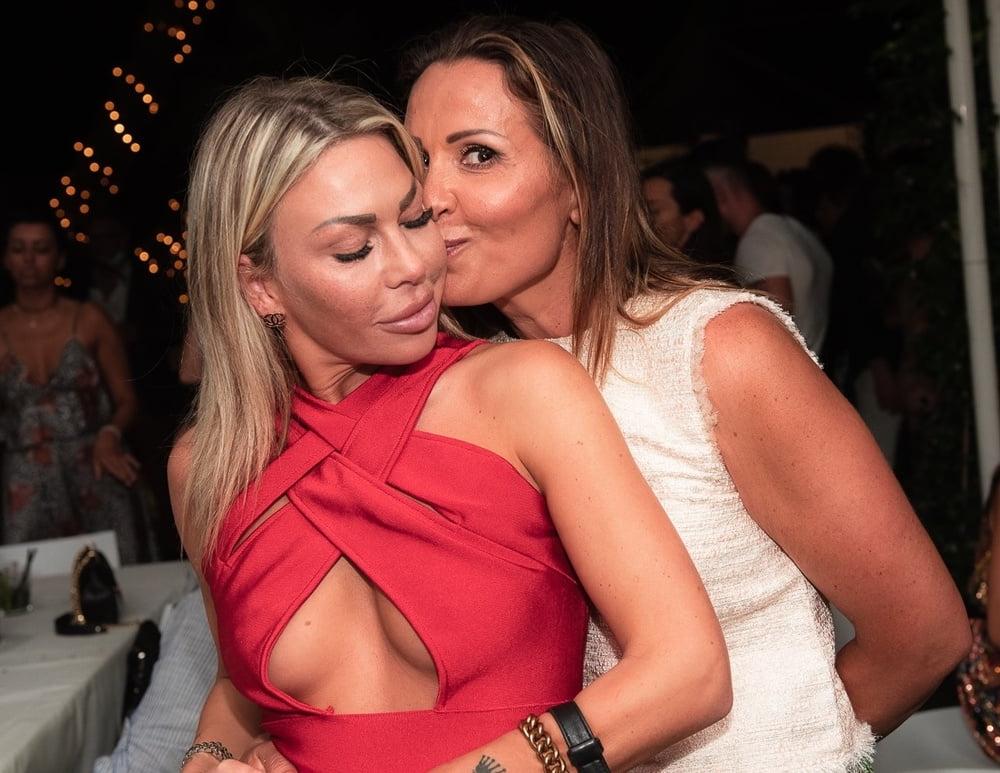 20P Private parties - mature women only (LXVII)