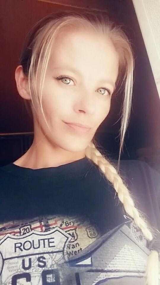 25P Small breasted mom