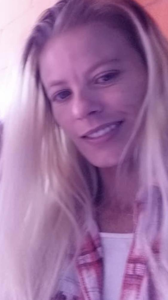25P Small breasted mom