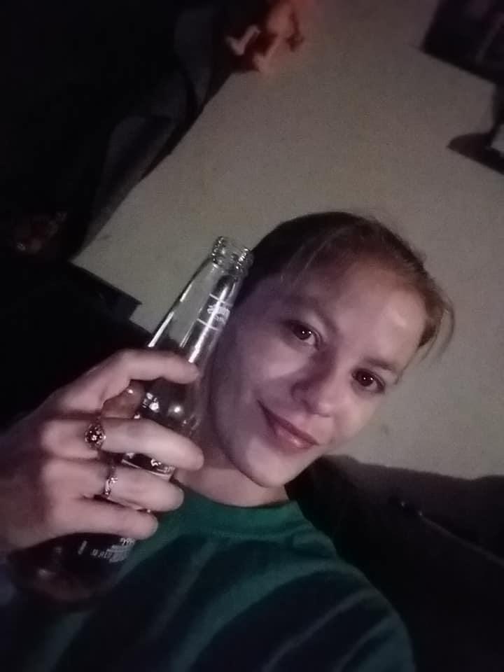 25P Small breasted mom