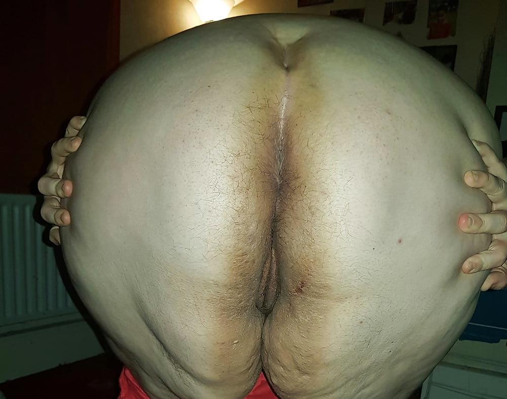 21P Spreading open my ass hole ready for big cock