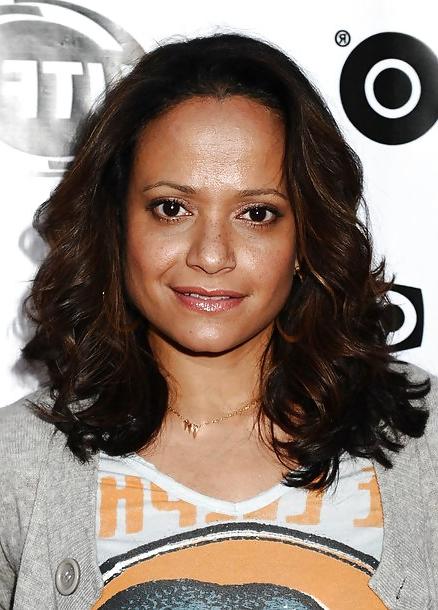 25P Judy Reyes Ultimate Scrubs Collection