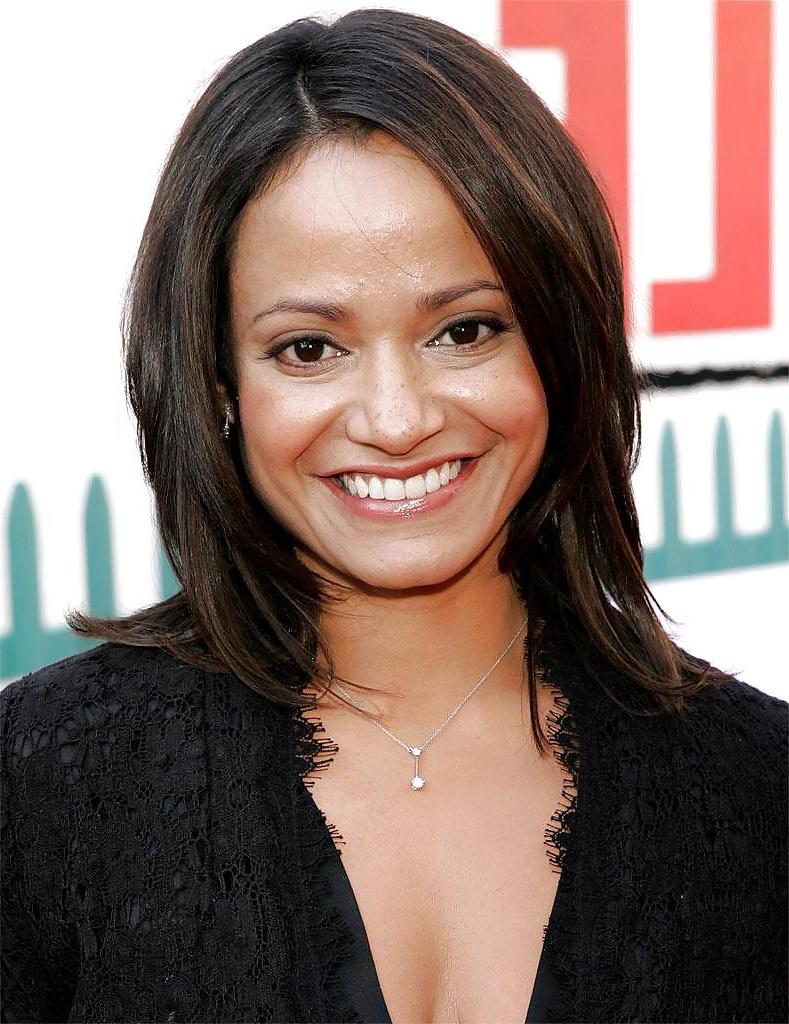 25P Judy Reyes Ultimate Scrubs Collection