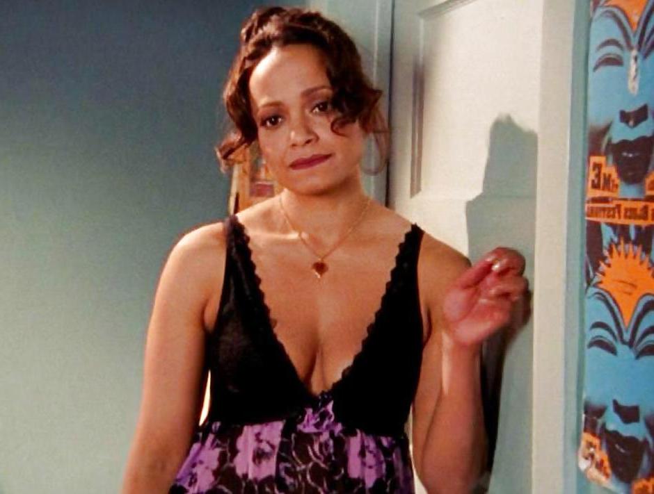 25P Judy Reyes Ultimate Scrubs Collection