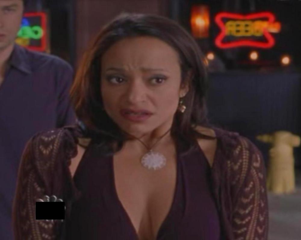 25P Judy Reyes Ultimate Scrubs Collection