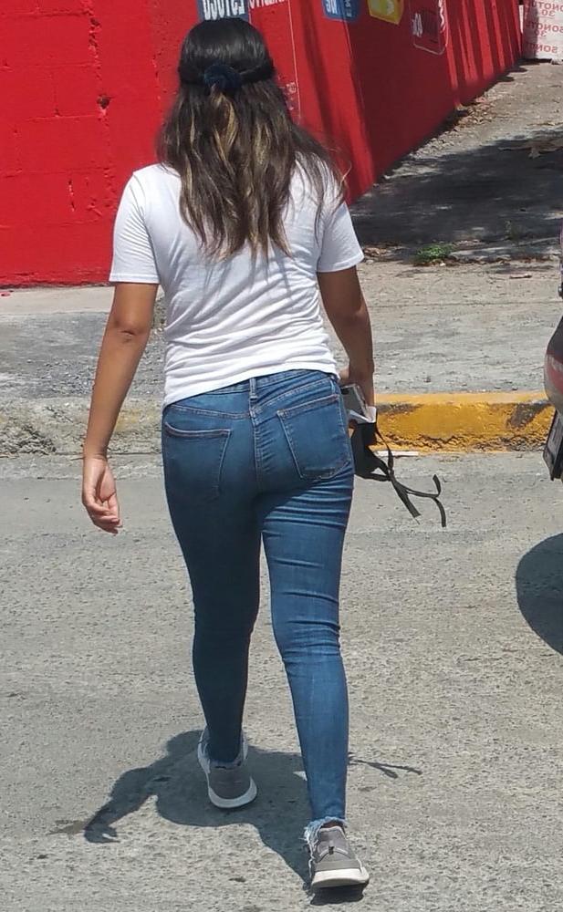 22P ONLY BIG BOOBS LATIN 36CC