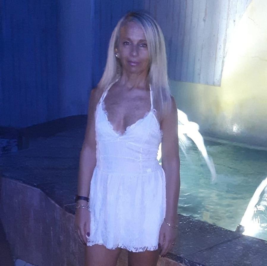 25P hot milf mom 02