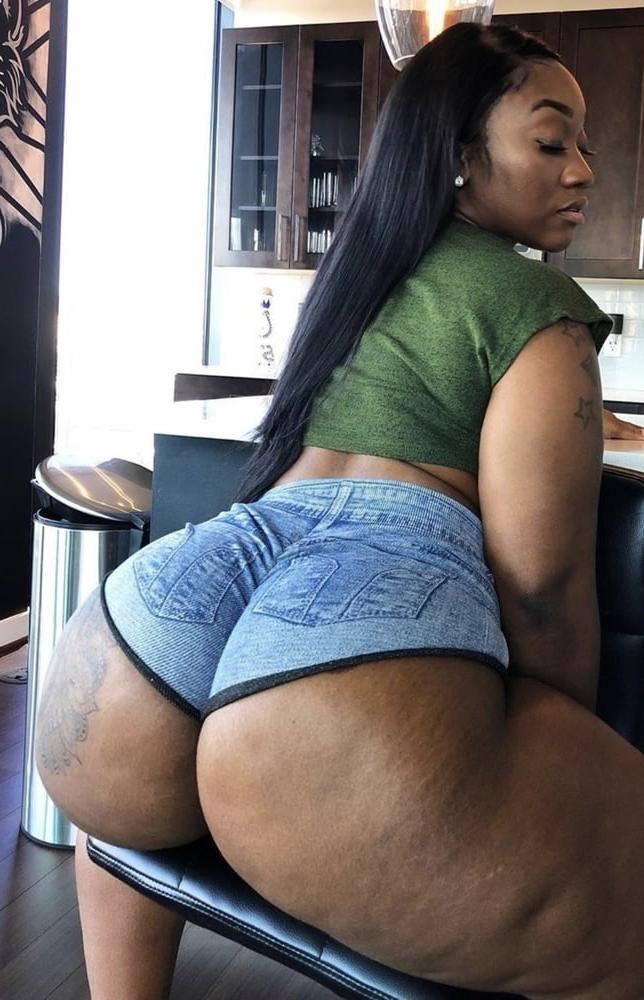24P Booty Of The Day by MysteriaCd