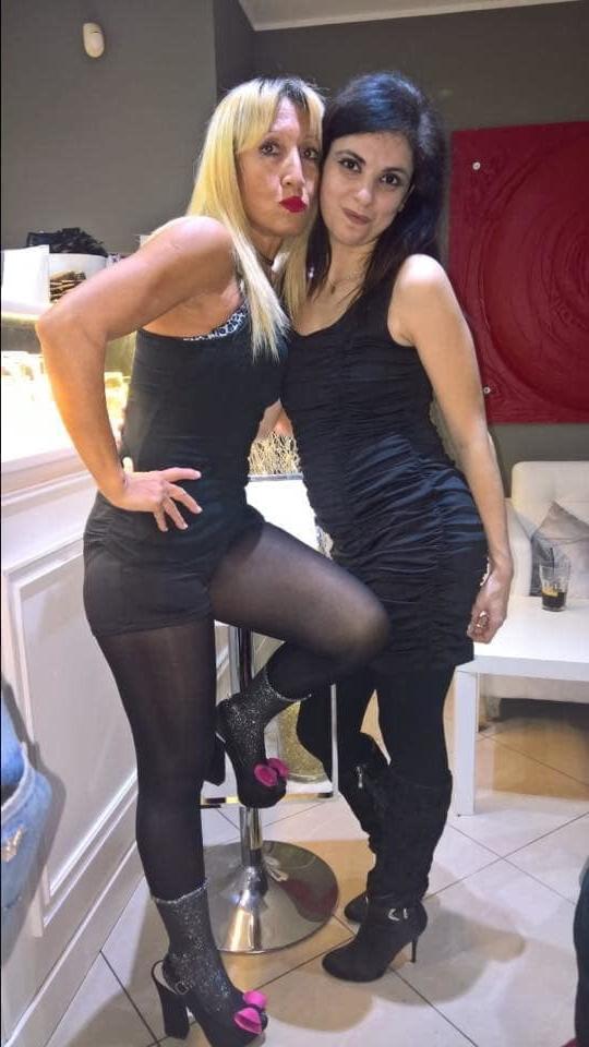 25P hot milf mom