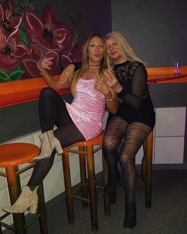 25P hot milf mom