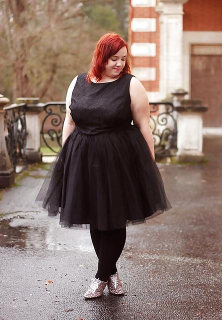25P Cute plump girls