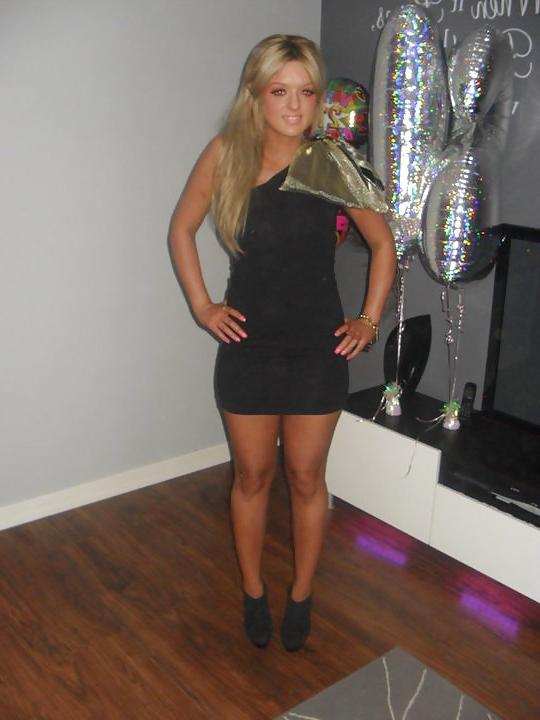 20P Hot babes 26 (cont)