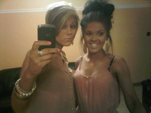20P Hot babes 26 (cont)