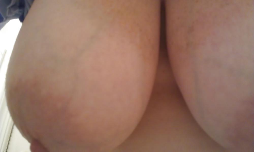 11P Big Boobs 2 (.)(.)