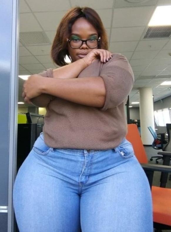 22P Big booty bbw mega pear thick hip Goro
